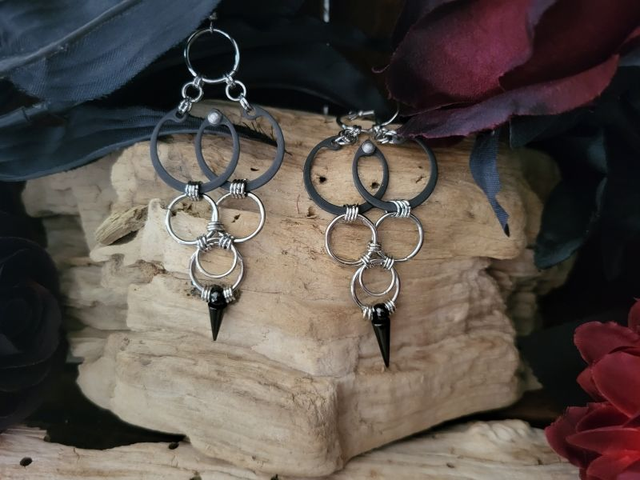 Boucles d&#039;oreilles &quot;L&#039;Ordre des Anneaux&quot;