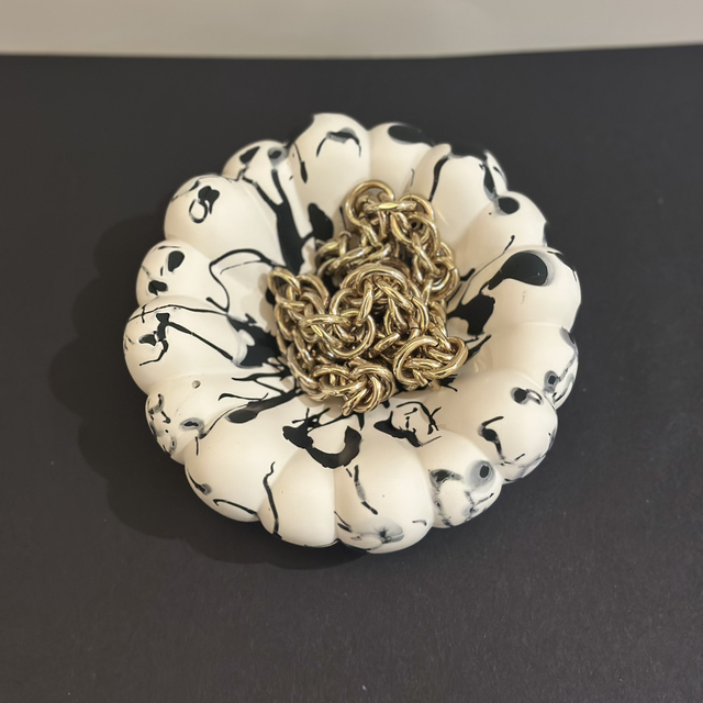 HANDMADE SCALLOPED JEWELLERY BOWL