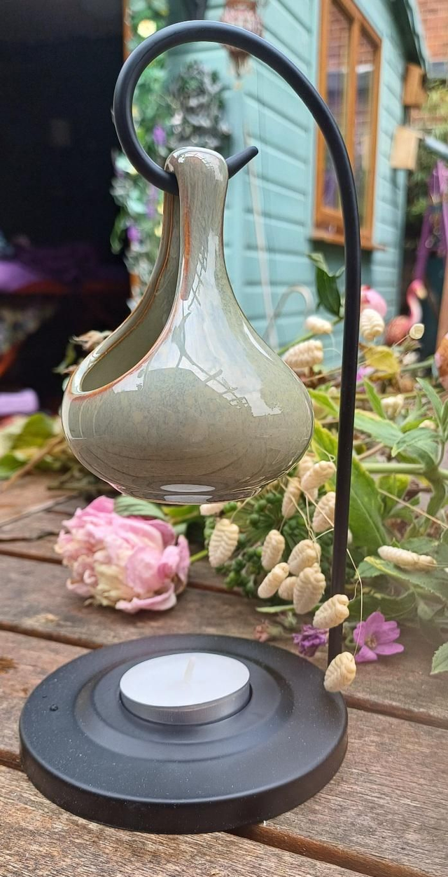 Ceramic Teardrop Oil Burner