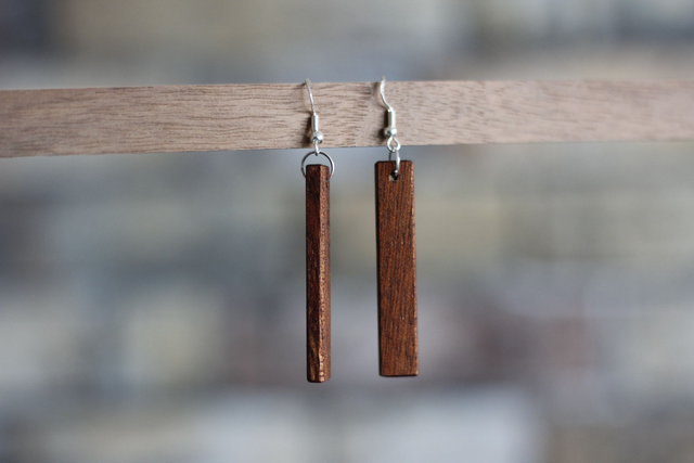 BOUCLE D&#039;OREILLE N°2 : Les Bâtons #1