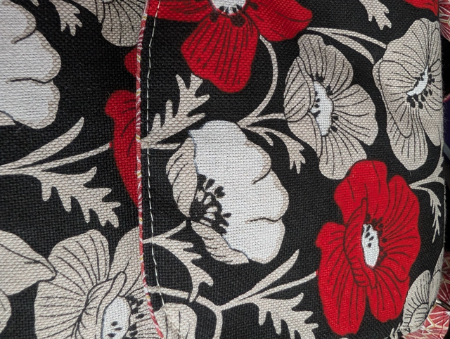 Sacoche Bandoulière "Fleurs Rouges" – Coton Tissé &amp; Sangle Asanoha