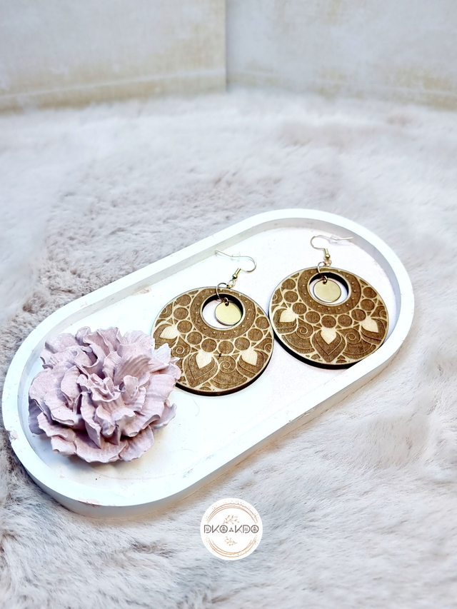Boucles d'oreilles bois motifs Mandala