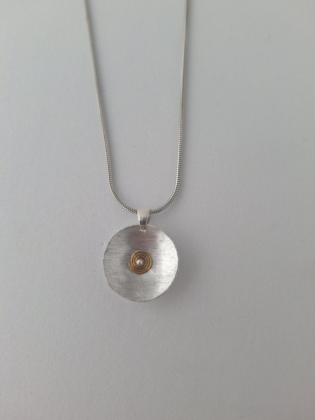 Textured Dome with Contrasting Spiral 