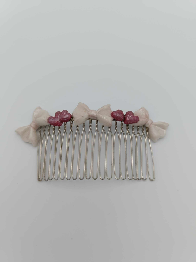 Peigne à cheveux décoré de porcelaine froide        