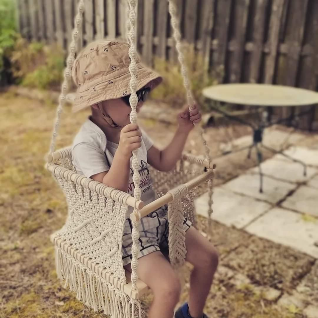 Balançoire bébé en macramé