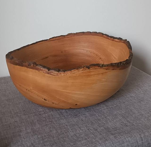 Saladier à écorce en frêne