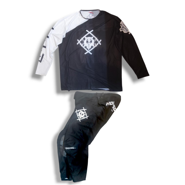 #SAMPLE Seiiki Racing Team kit