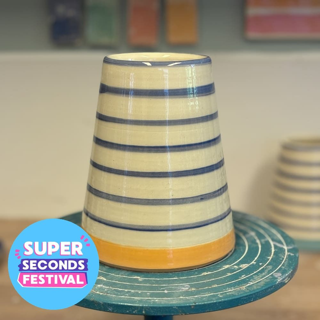 SUPER SECONDS stripe vase orange base (B grade)