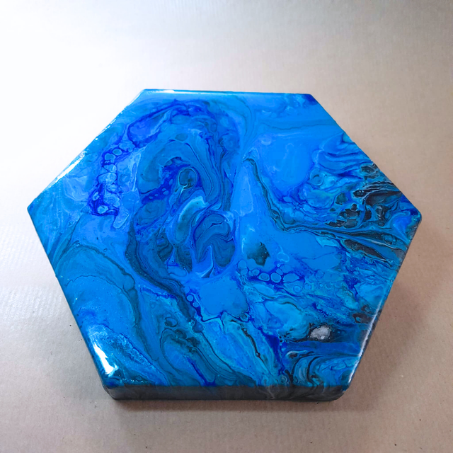 GEODE D'AZUR - Mini tableau hexagonal - Peinture fluide &amp; résine UV