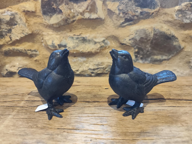 Cast Iron Metal Bird Ornament 