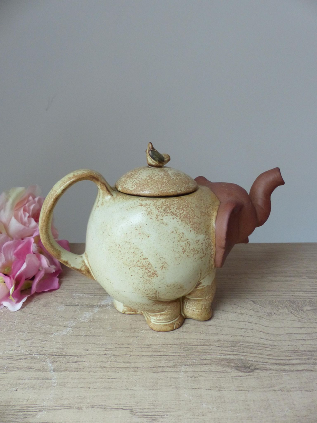 Théière Éléphant Zoomorphe en Grès – Fabriquée au Japon – Pièce Artisanale Vintage – Collection Animaux, Cadeau Original pour Amateur de Thé