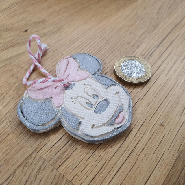 Minnie Mouse matte decoration