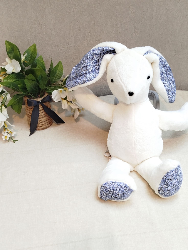 Peluche lapin blanc motif 1