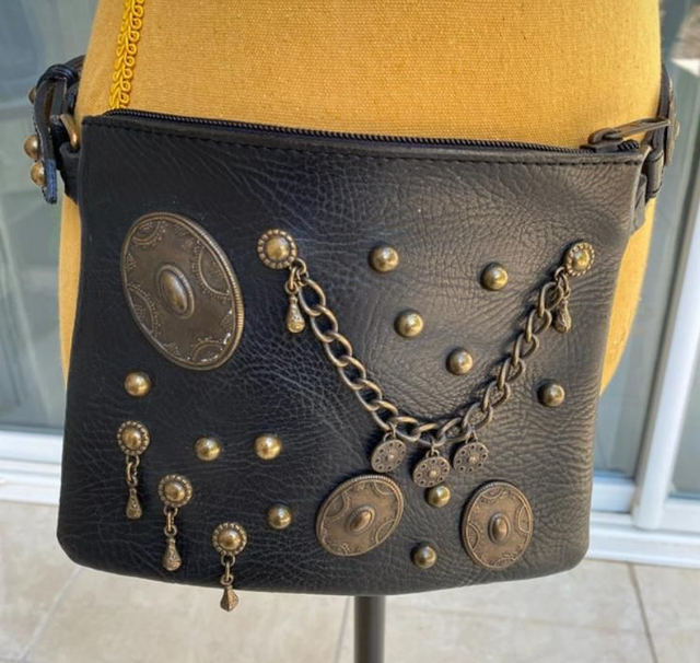 Sac banane cuir vintage taille 85
