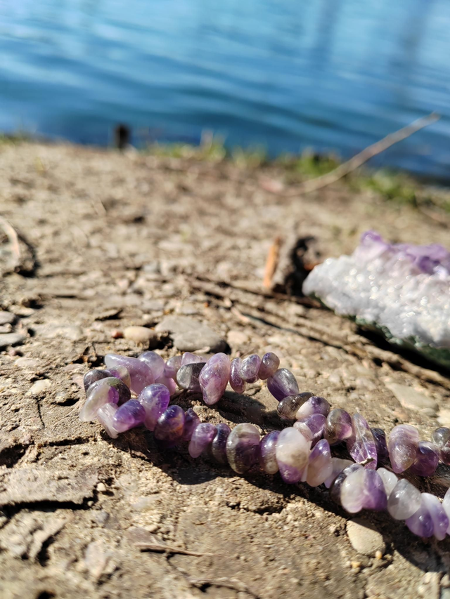 Améthyste à chevron 