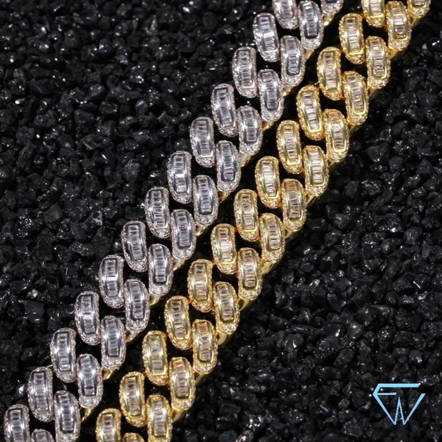 Gourmette mixte diamant baguette à maille cubaine plaqué or 18k.