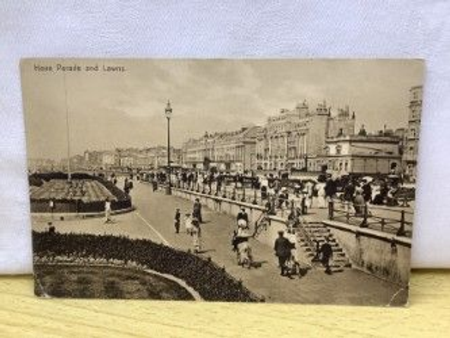 Hove Parade and Lawns, Sussex, Posted C.1910's The Brighton Palace Series Postcard. Our Ref No. R112 £2.50