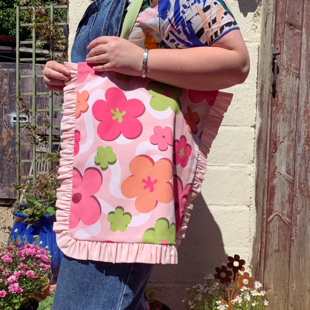 Summer Frill tote bag in Summer Flower Power 