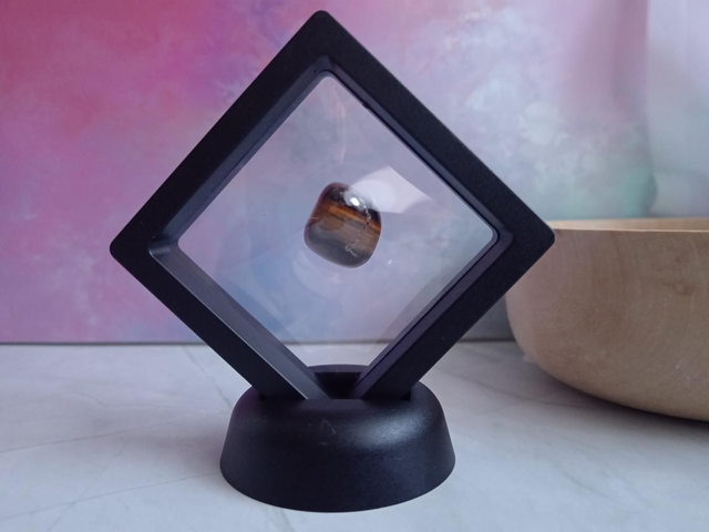 Tigers Eye tumble stone 