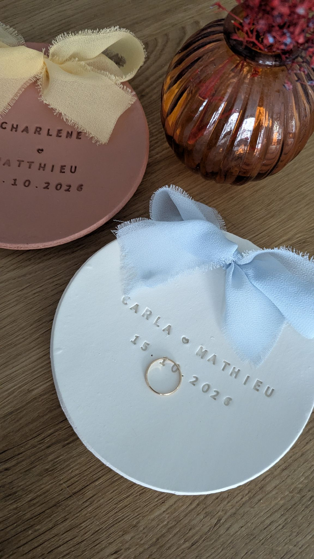 Coupelle à alliances en argile