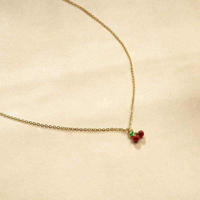 Collier Cherry