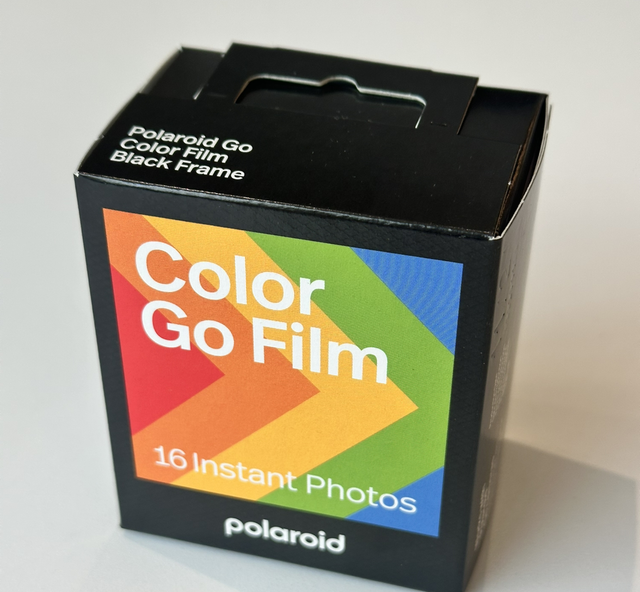 Polaroid Go Film Black Frame