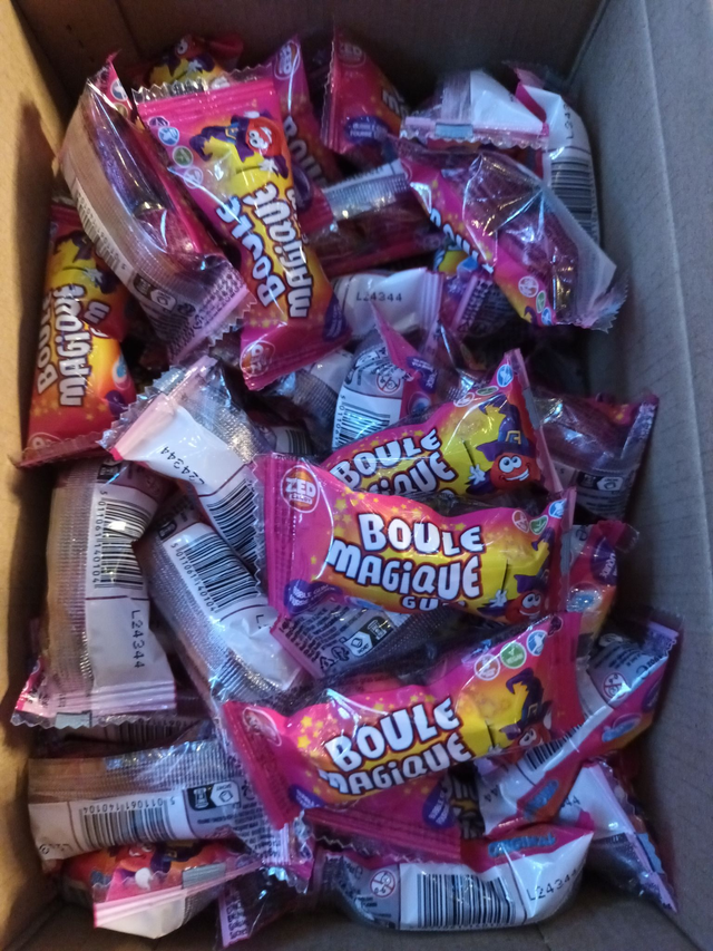 BOULE MAGIQUE GUM ORIGINAL ( VENDU A UNITE )