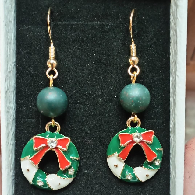 Bloodstone Wreath Earrings