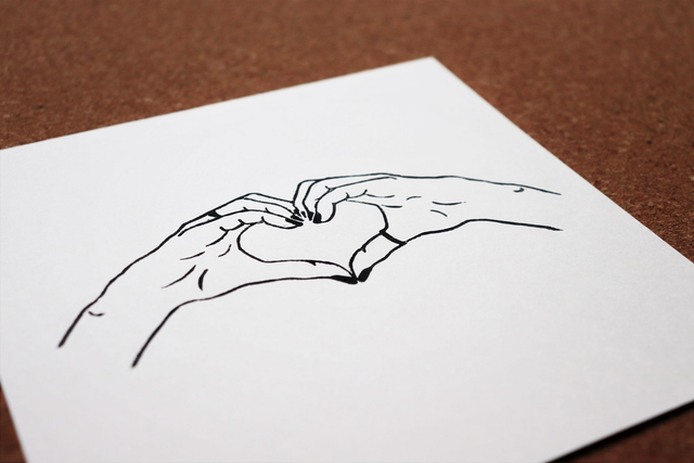 Linogravure A6 Coeur avec les doigts