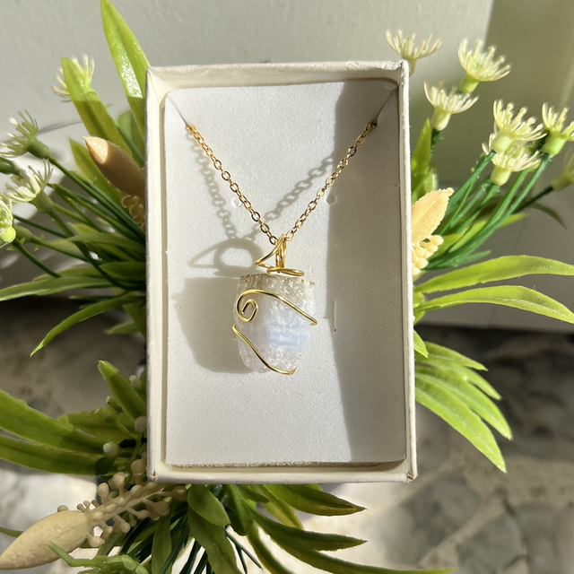 COLLANA CON PENDENTE : Agata pizzo blu grezza (blue lace) , prov : Namibia 🇳🇦, acciaio inox