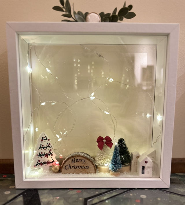 WHITE CHRISTMAS SHADOW BOX