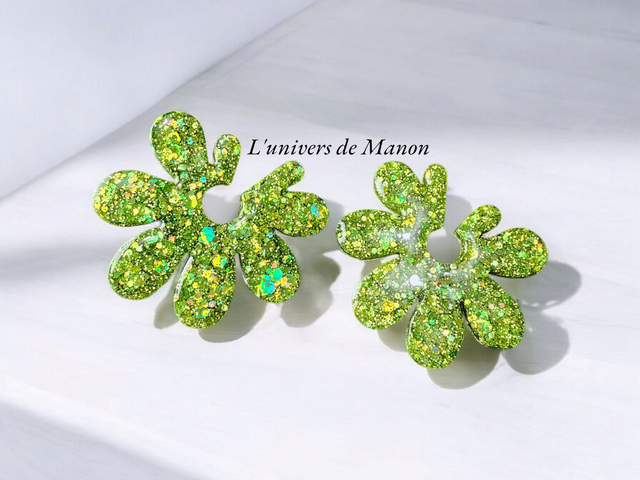 Boucles d&#039;oreilles &quot; Julia &quot;  en résine et paillettes pour femme, tendance 