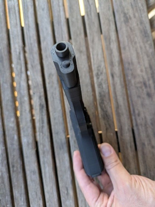 Pistolet Automatique Modèle 1935S-M1 (Reproduction factice) – France