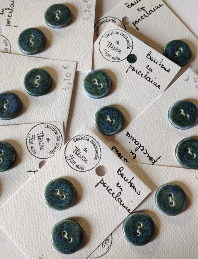 Petits boutons ronds bleu/vert 