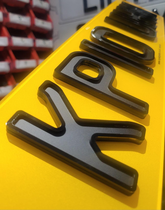 6mm Matte Black & Gloss Black Ghost Outline 4D