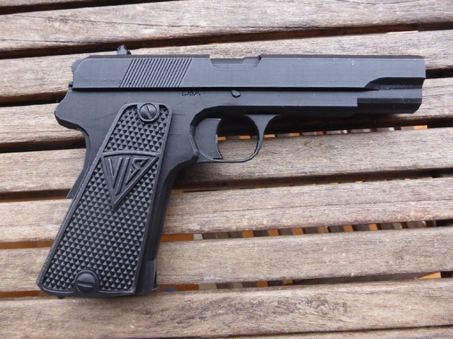 Pistolet Radom VIS 35 – Reproduction factice