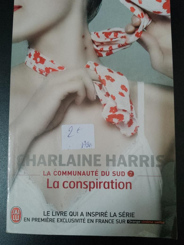 La communauté du sud, La conspiration, Châtelaine Harris