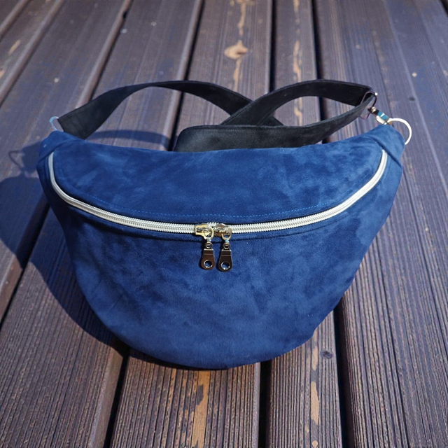 Sac banane en cuir de vachette bleu