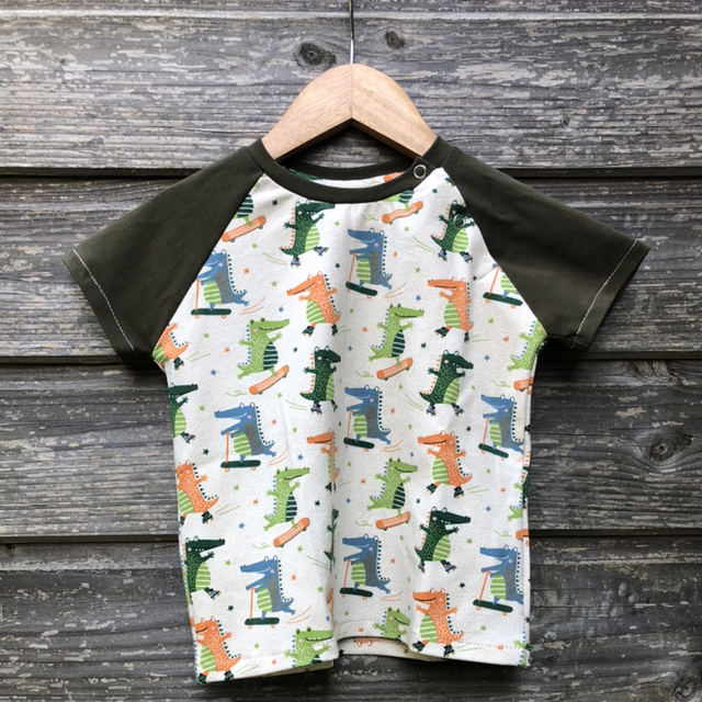 T-shirt manches courtes 18-24 mois «Crocos skate et Kaki»