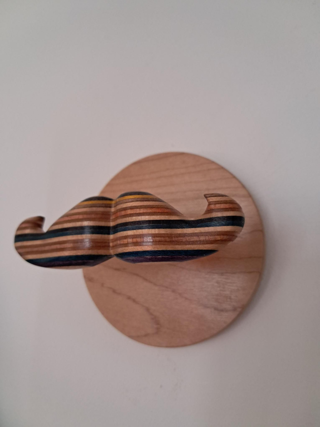Décoration murale moustache (sur commande)