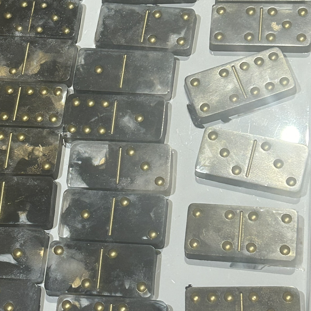 🁢 Set de Dominos en Résine Époxy – Fait Main