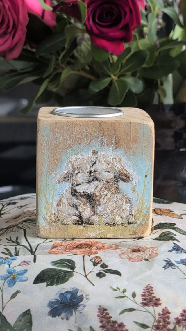 Lambs embrace - Tealight Holder Reclaimed Wood
