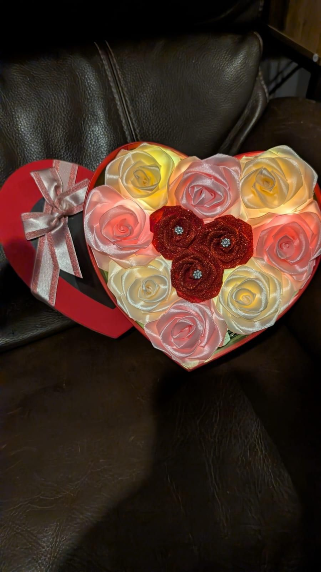 Heart Valentines Roses Large