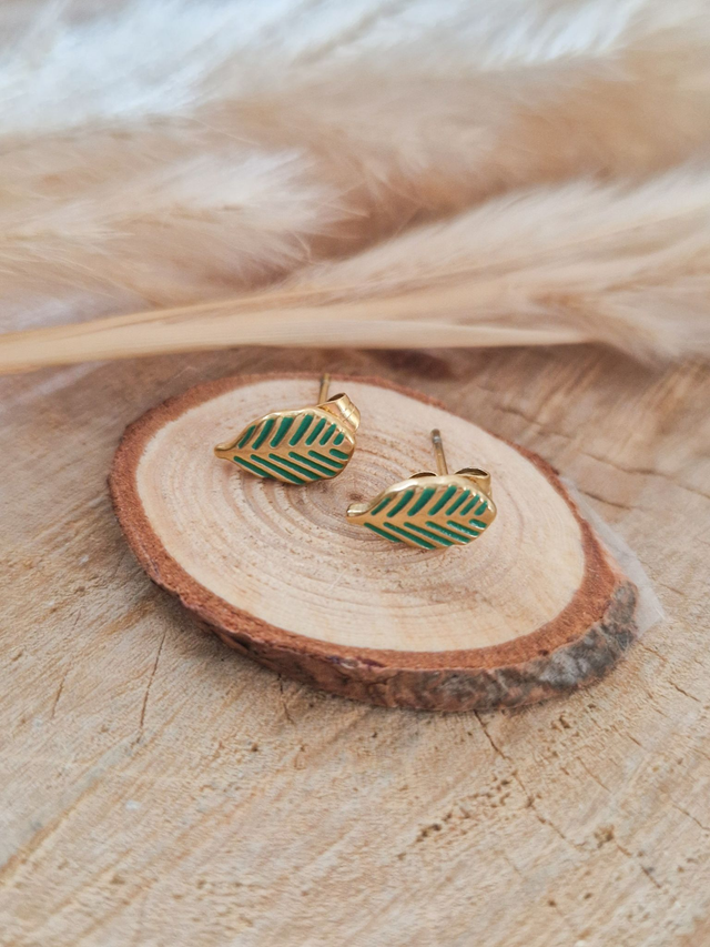 Boucles d'oreilles puces "Feuilles" - Modèle doré et vert