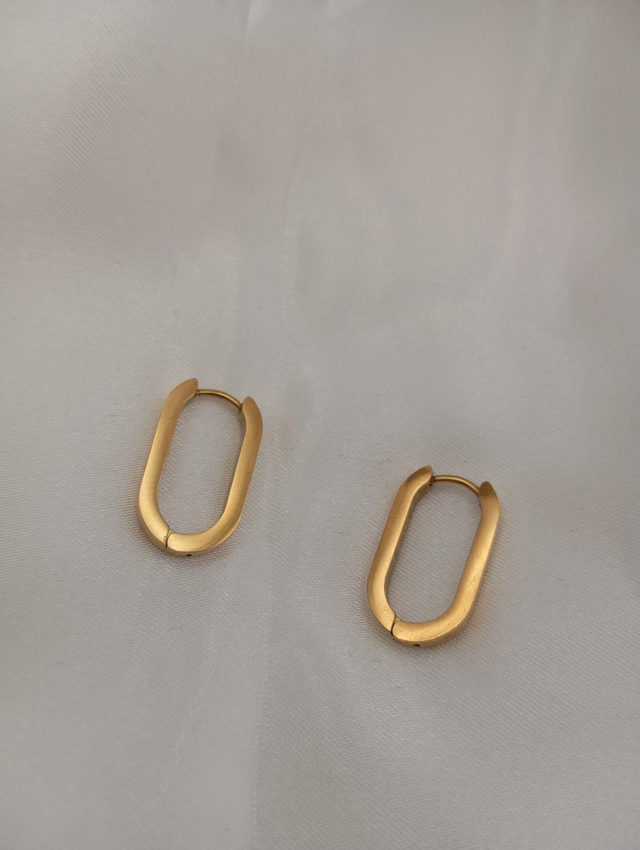 Créoles rectangulaires dorées