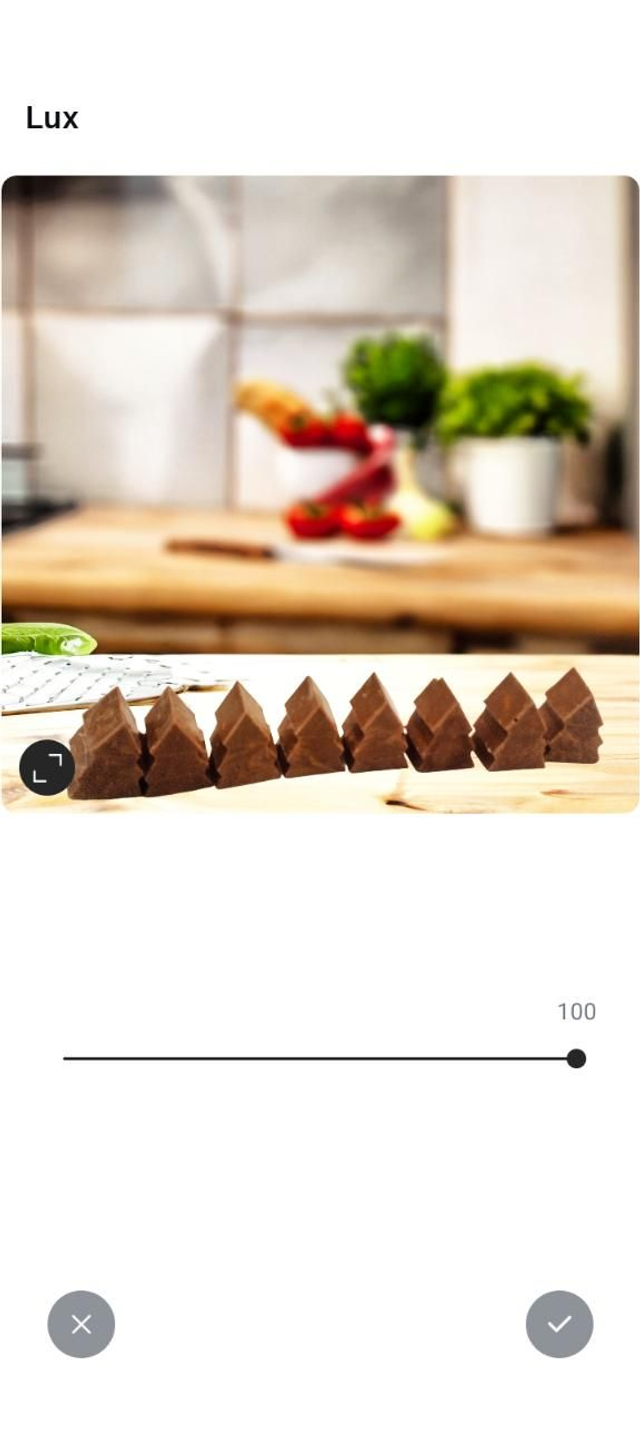 Vegan chocolate Christmas tree shapes x9