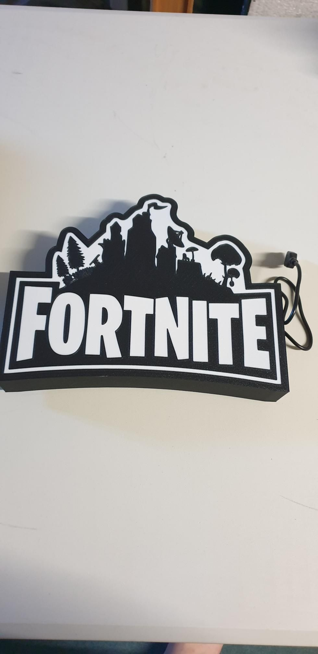 Lampe Fortnite led couleur