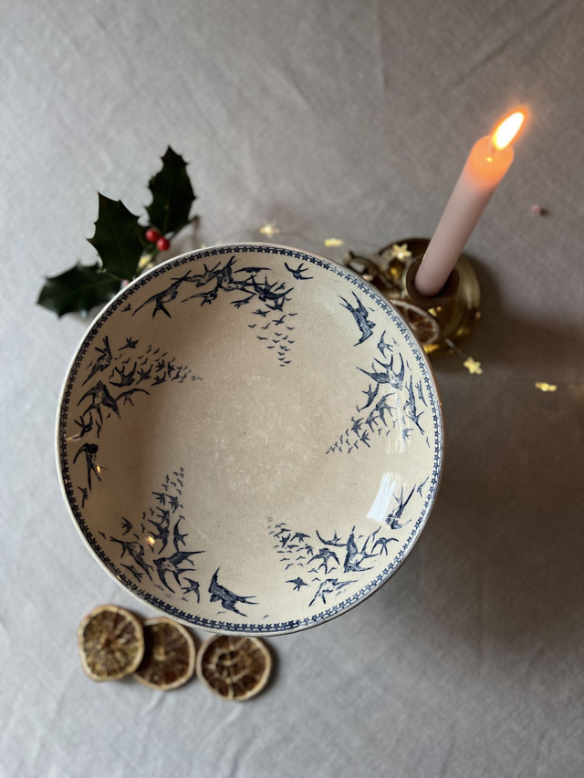 HIRONDELLES - Superbe grand compotier signé Creil &amp; Montereau - Terre de Fer