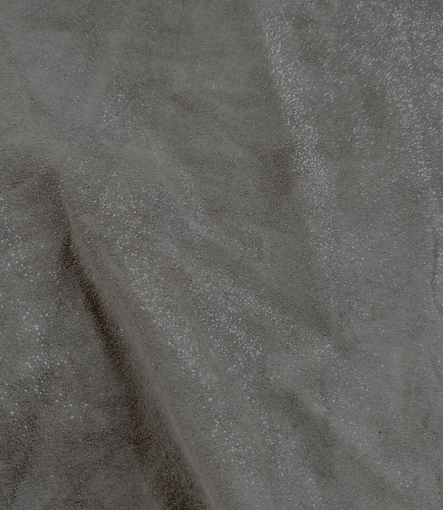 Chute de cuir taupe argenté