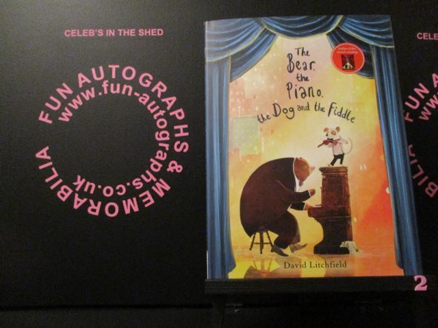 David Litchfield 'The Bear, The Piano, The Dog &amp; The Fiddle' Authentic Autographed Hardback Book (2)